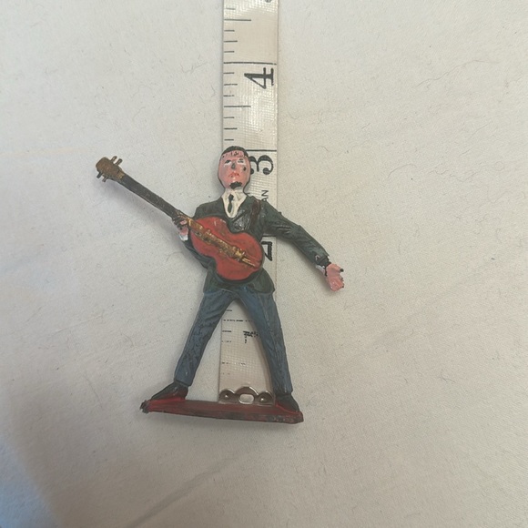 THE BEATLES CAKE DECORATION-VINTAGE. John, Paul, George & Ringo C-1960’s - Picture 2 of 10